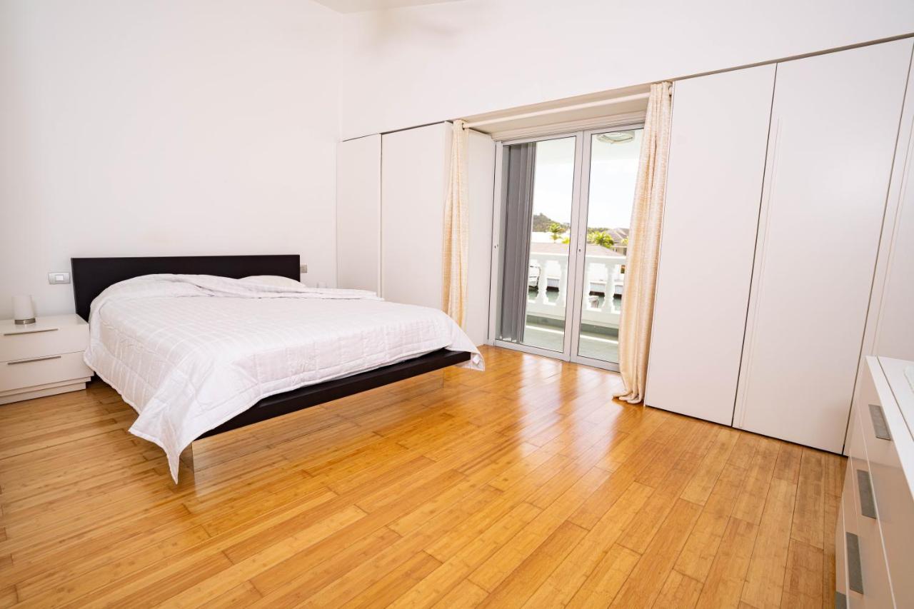 Jolly Harbour Antigua Chiama Italia Villas מראה חיצוני תמונה
