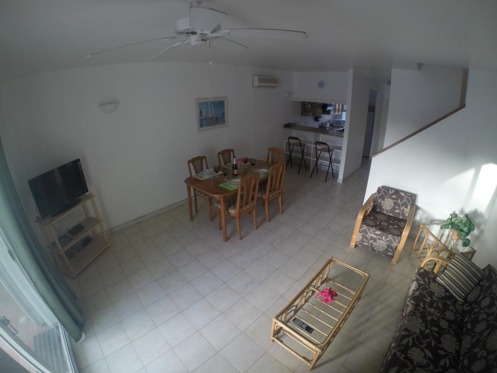 Jolly Harbour Antigua Chiama Italia Villas מראה חיצוני תמונה